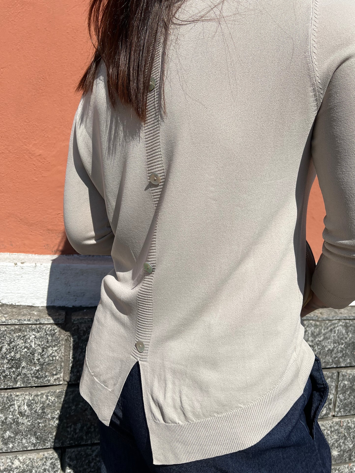 LEONOR MAGLIA IN VISCOSA BEIGE