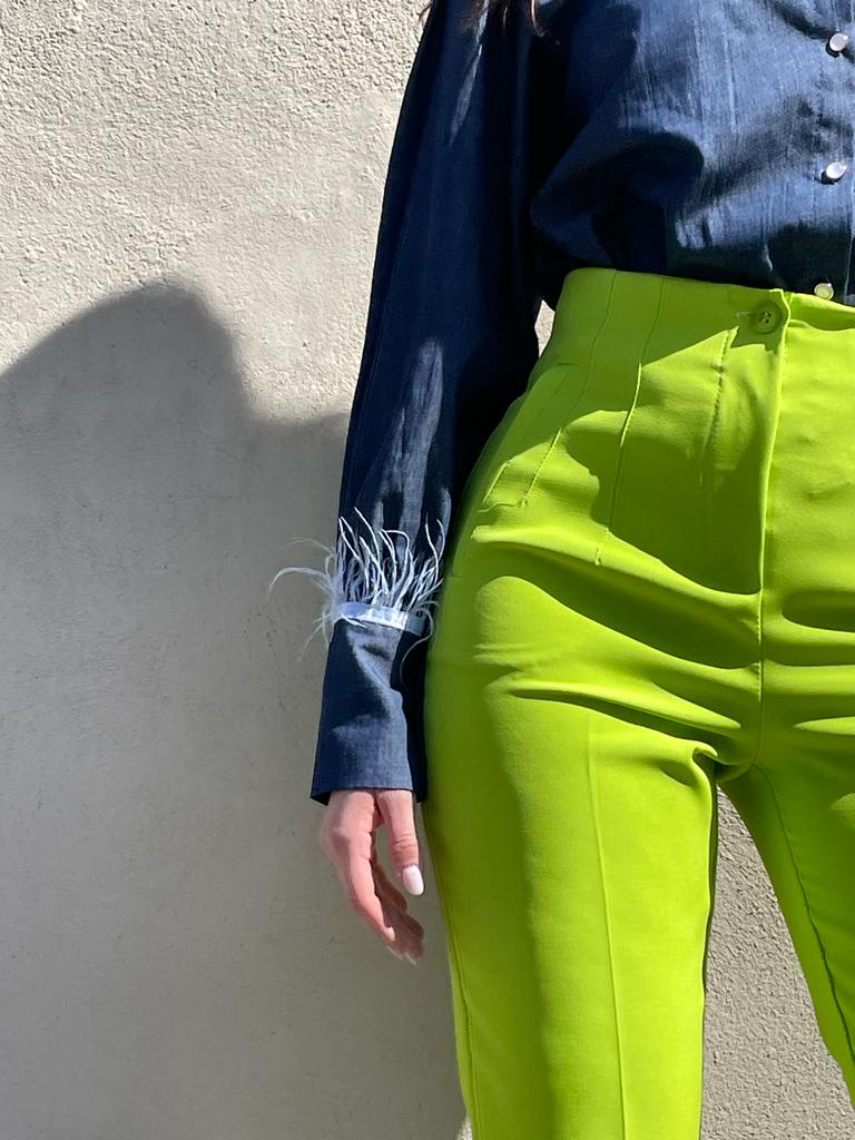 Pantalone a vita alta