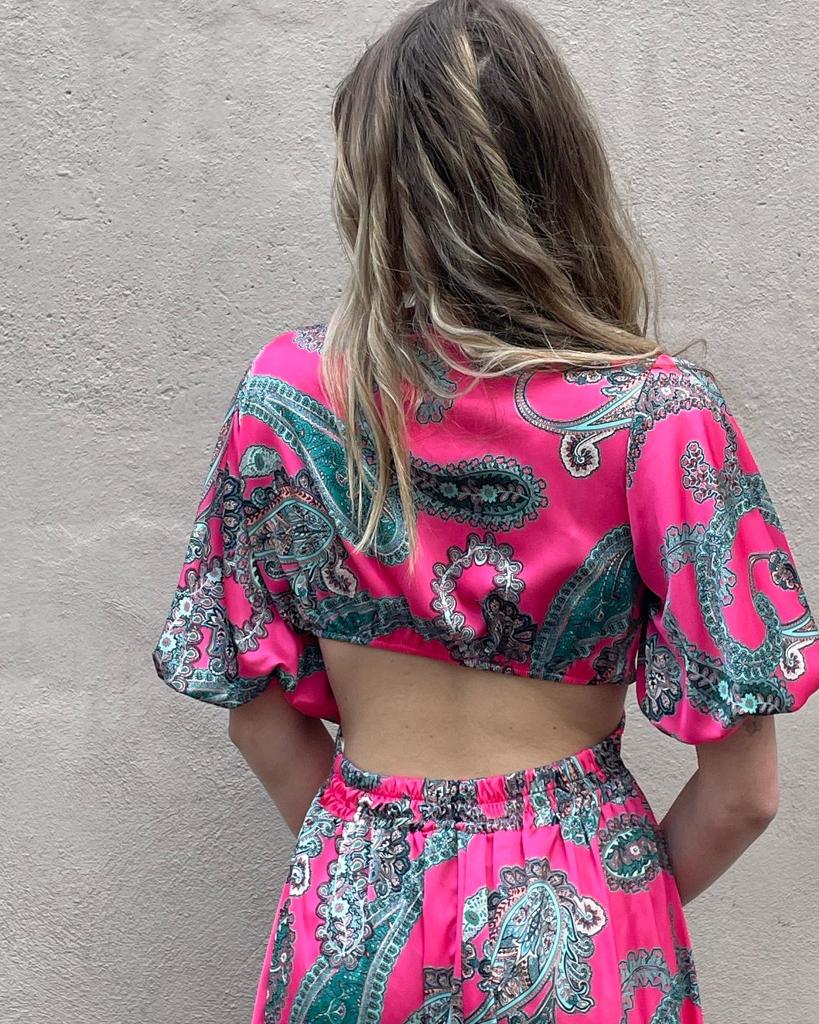Abito cut-out