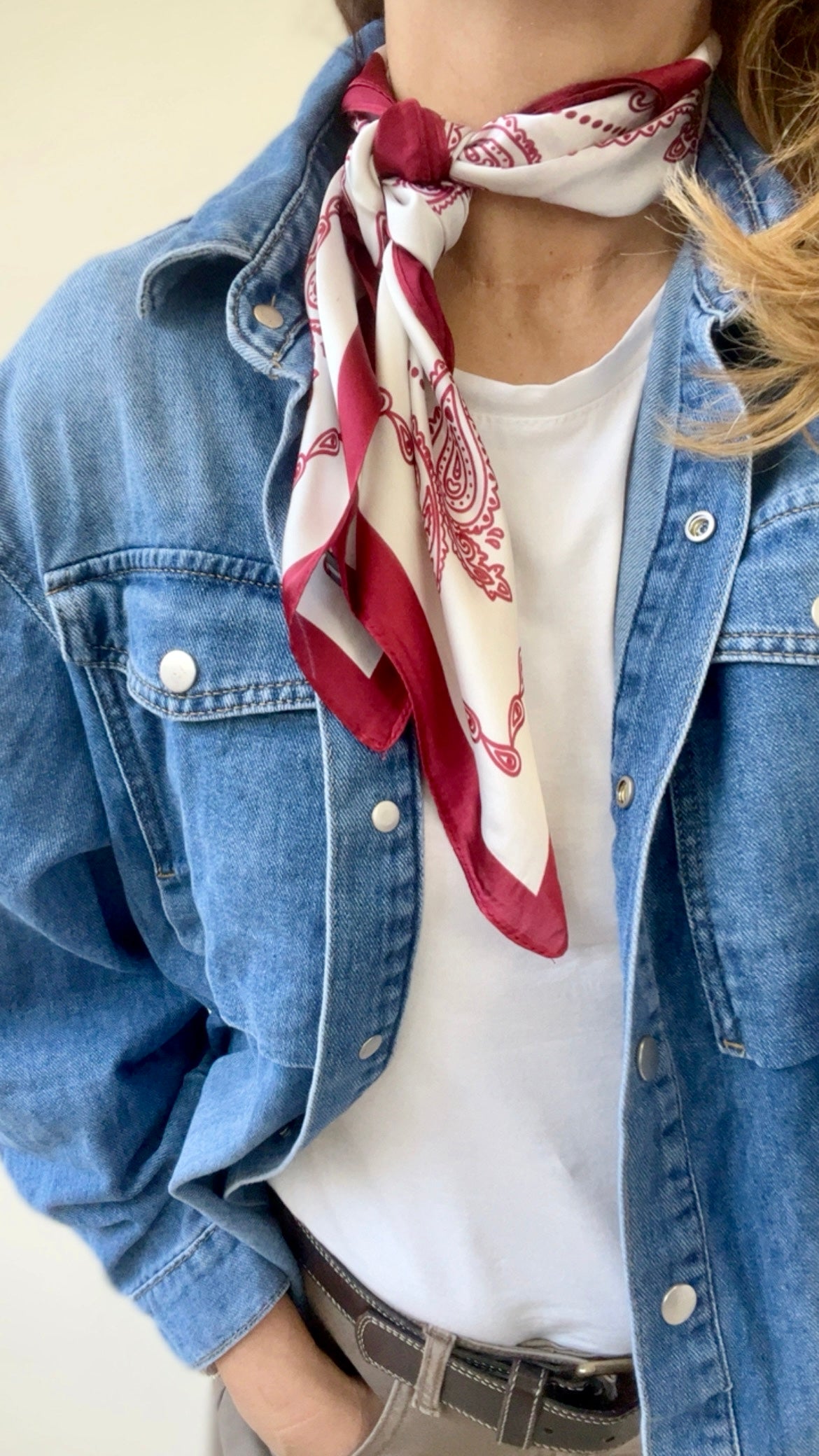 FOULARD STAMPA CACHEMIRE ROSSO E BIANCO