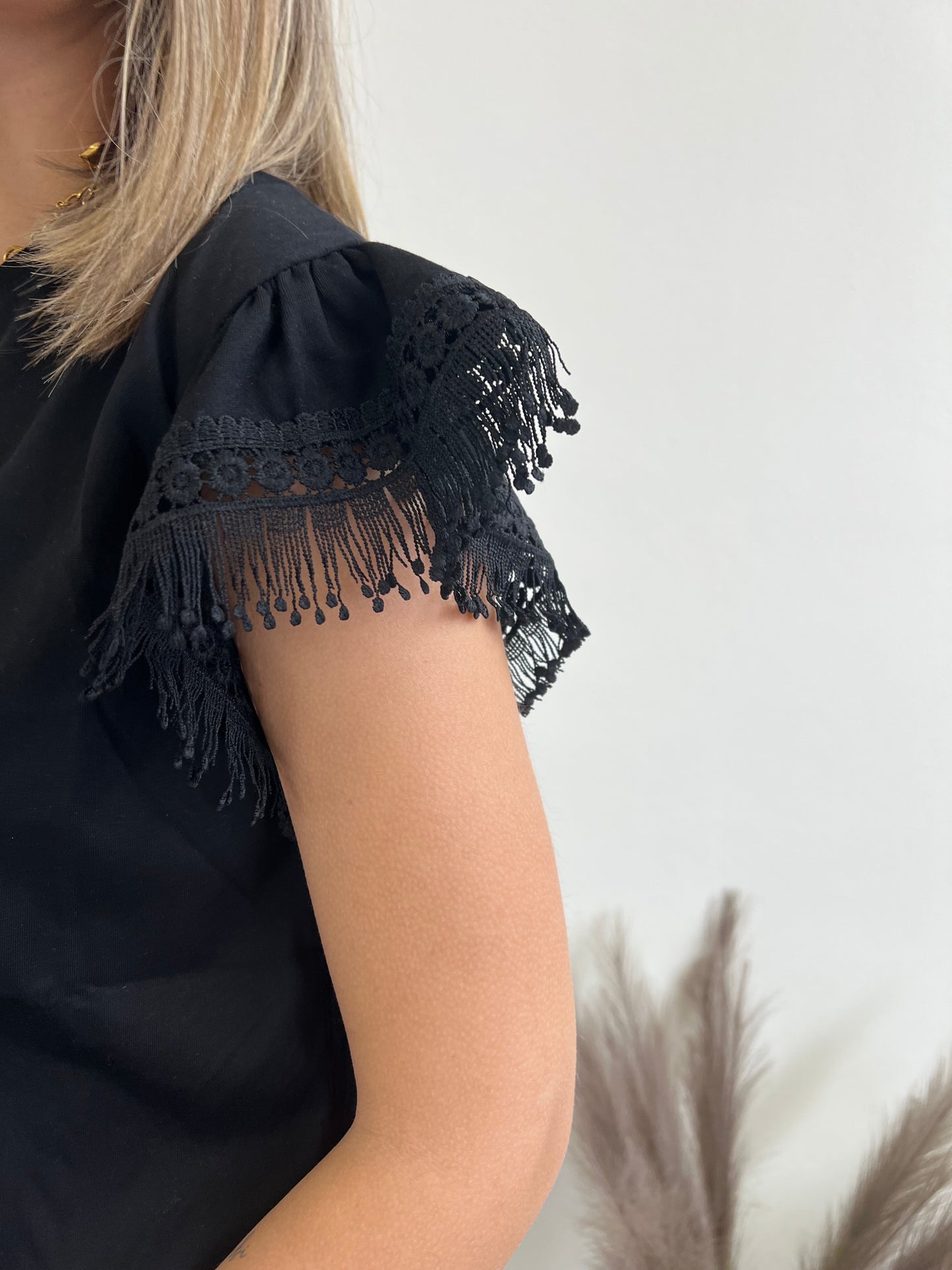 T.shirt YLENIA NERO TAGLIA S/M