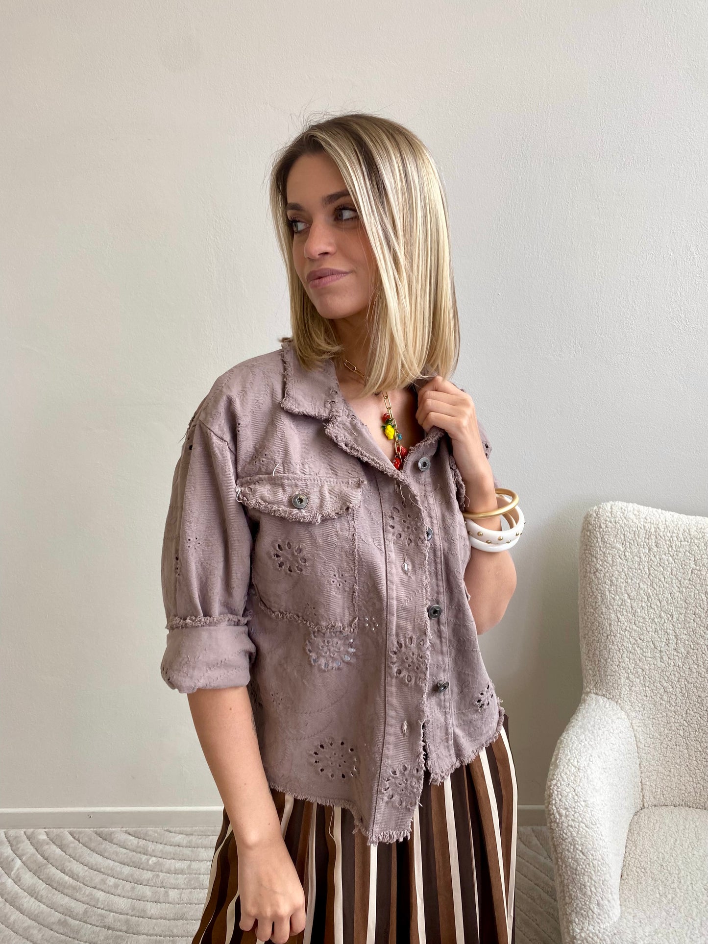 GIUBBINO DENIM RICAMO SANGALLO NOCCIOLA