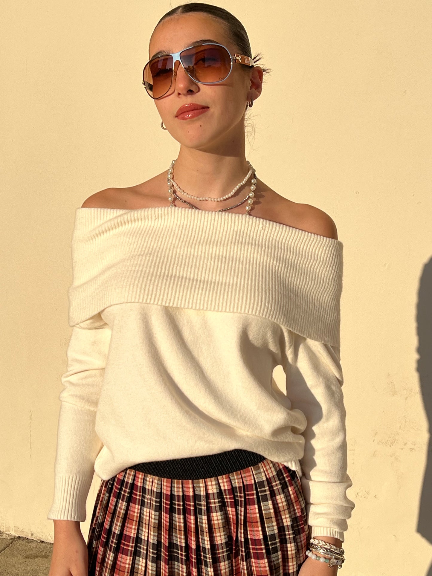 EMMA PULLOVER A SPALLE SCOPERTE LATTE