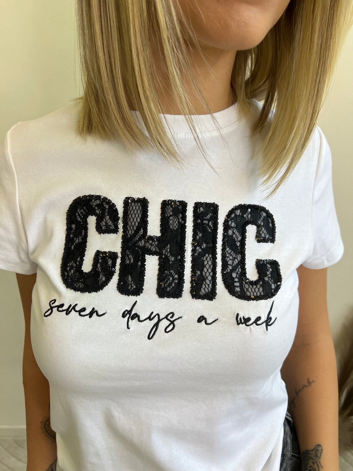 T.SHIRT “CHIC”BIANCO taglia S/m