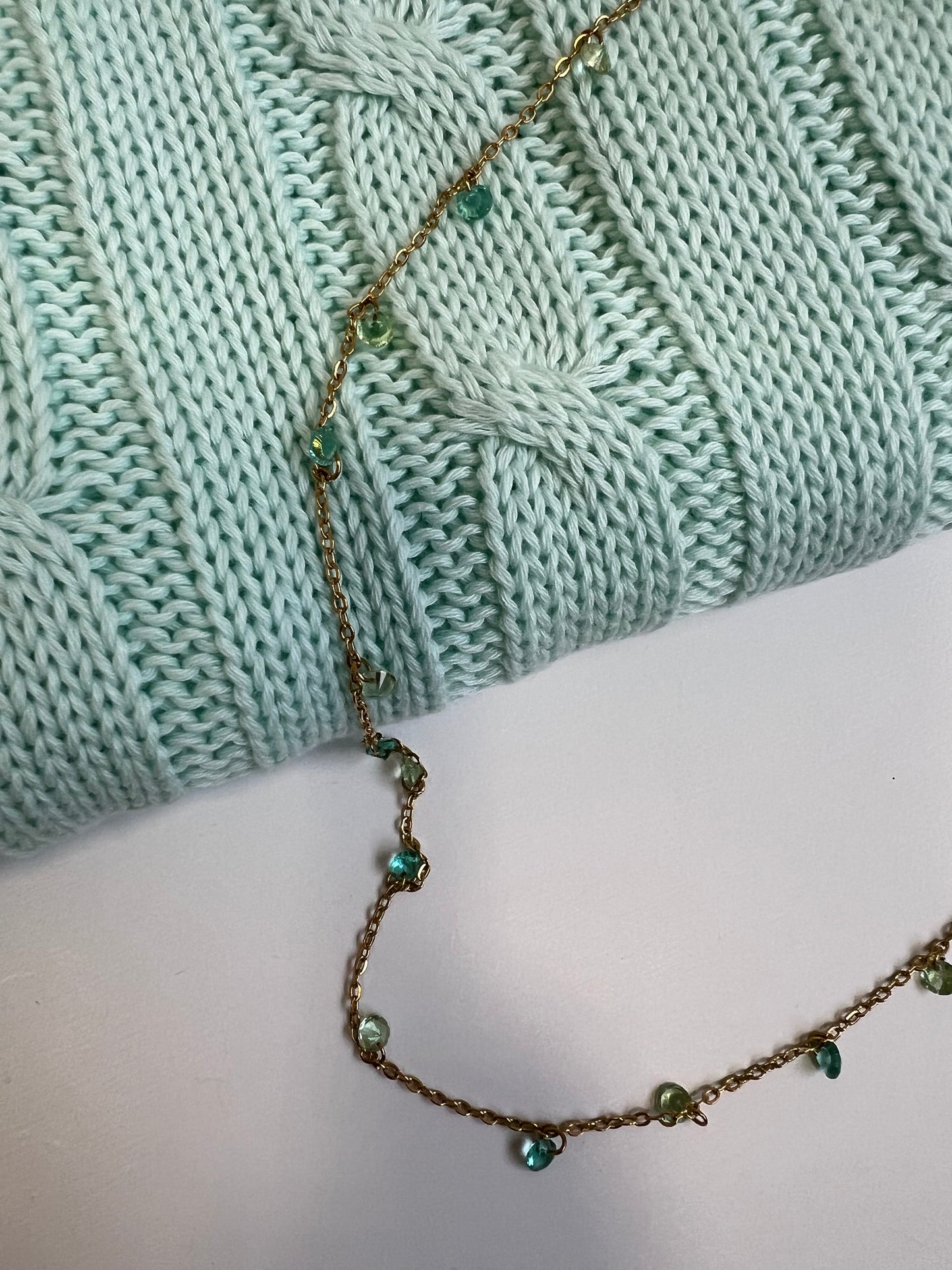 COLLANA FINE CON PIETRINE VERDE ACQUA