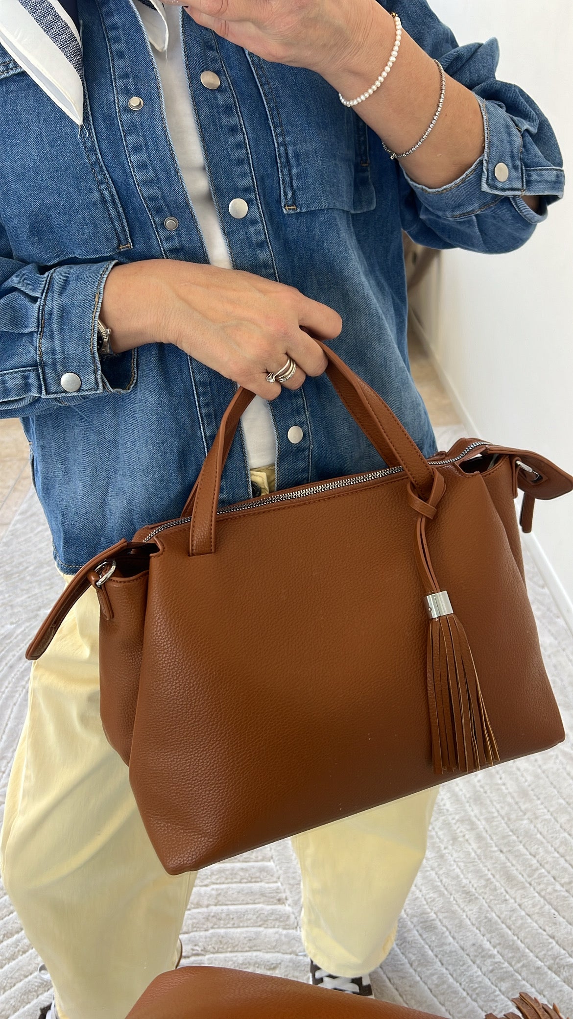 BORSA ELENA