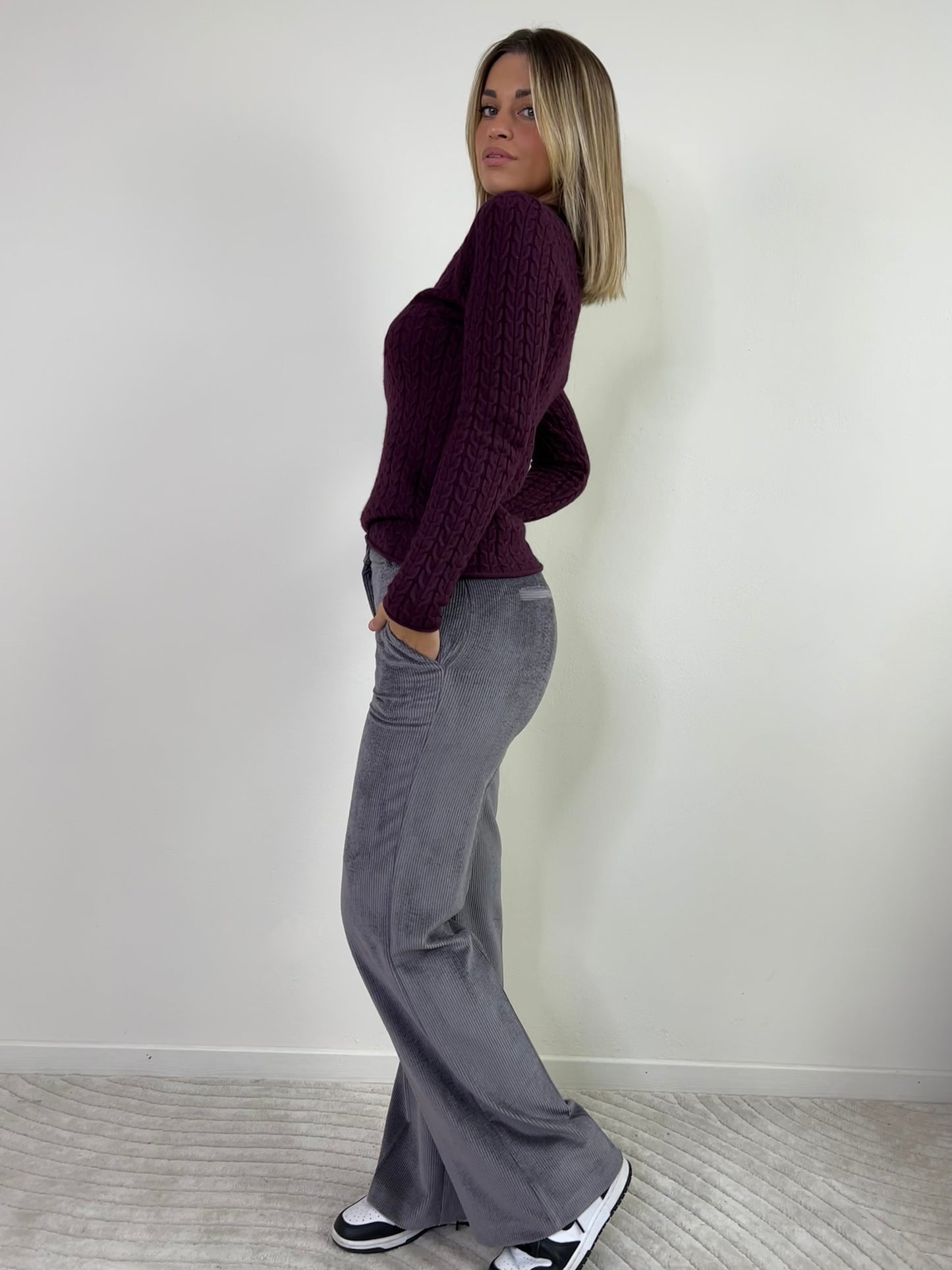 PANTALONI IN VELLUTO A COSTE GRIGIO TG.S