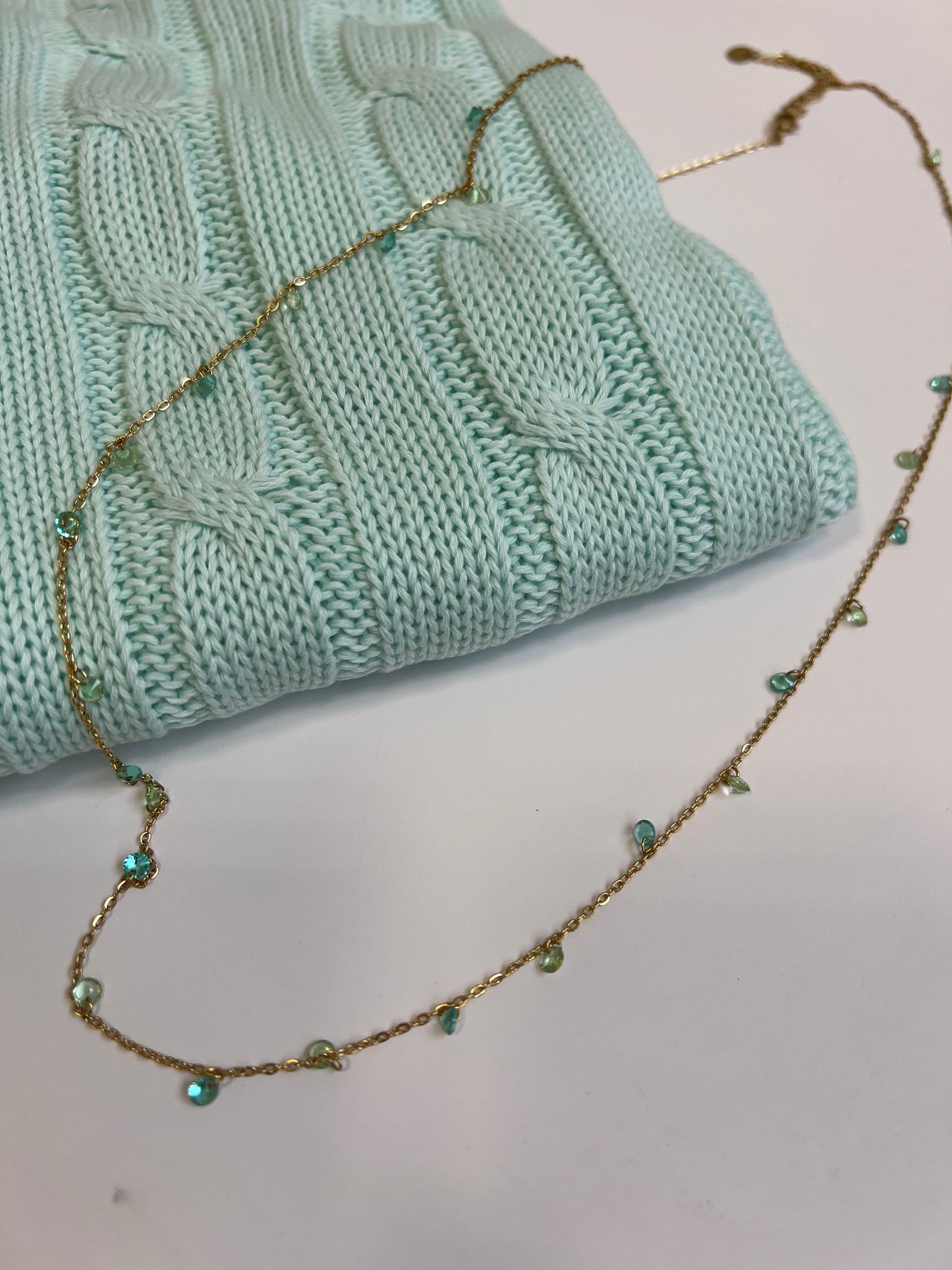 COLLANA FINE CON PIETRINE VERDE ACQUA