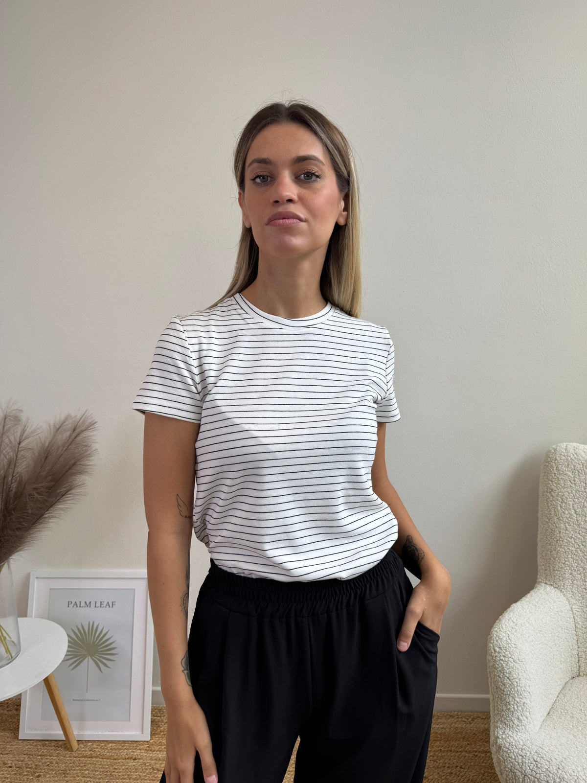 T.SHIRT NINA RIGA BIANCO E NERO