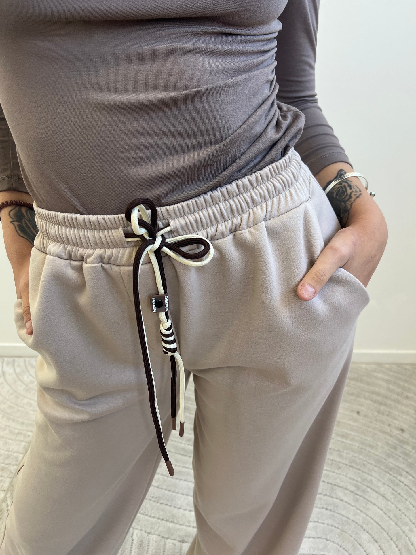 PANTA TUTA COULISSE BEIGE