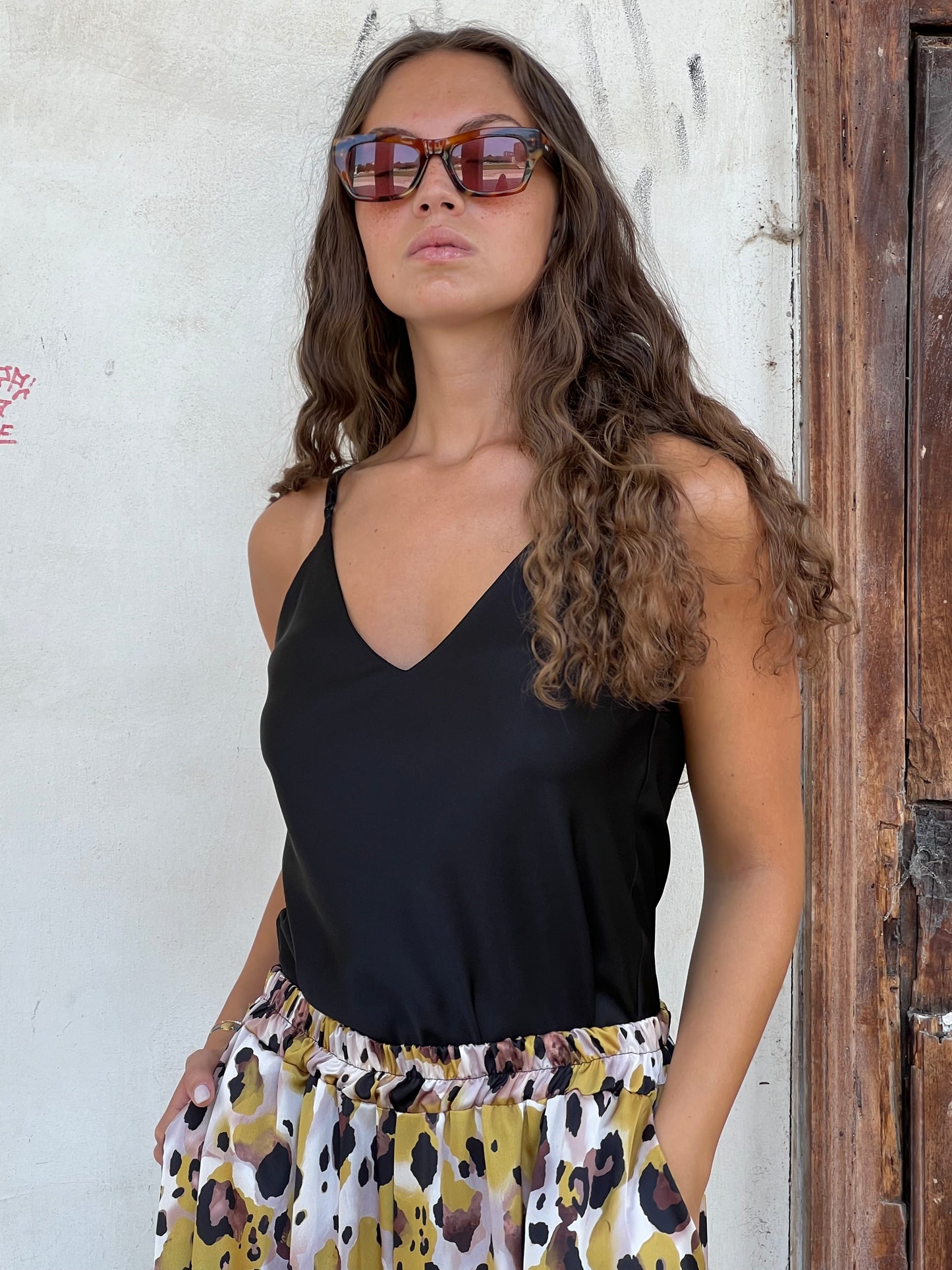 TOP SATIN VAR.NERO