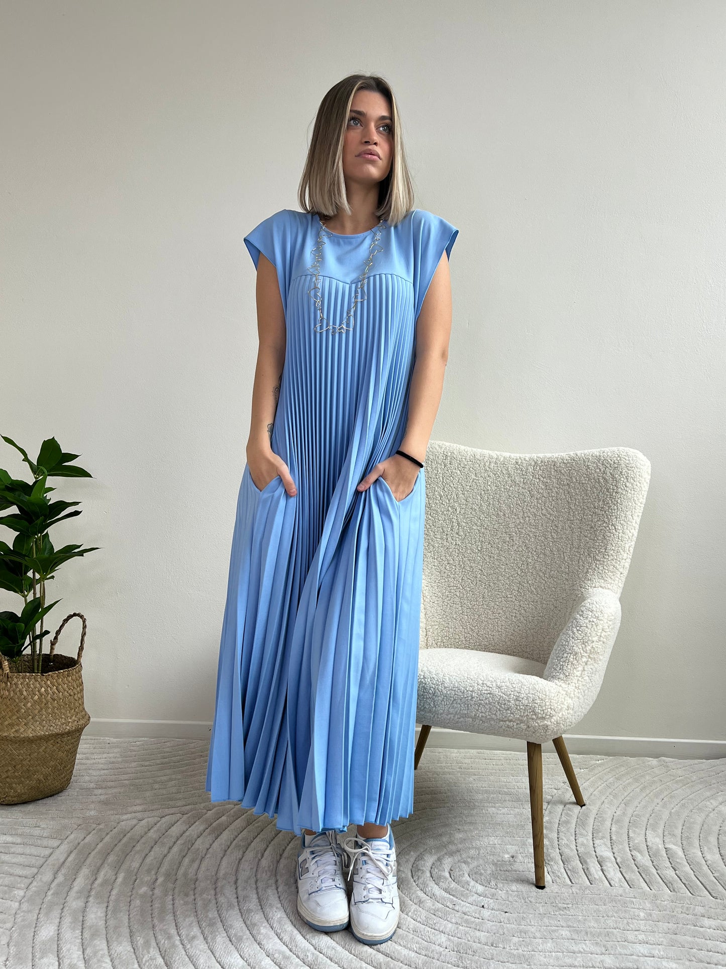 EMMA LONG DRESS PLISSÈ AZZURRO